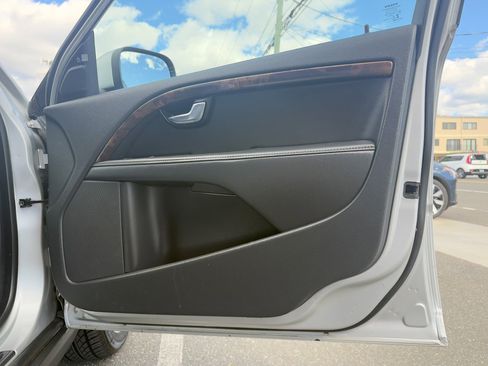 Used 2015 Volvo XC70 T6 image 25