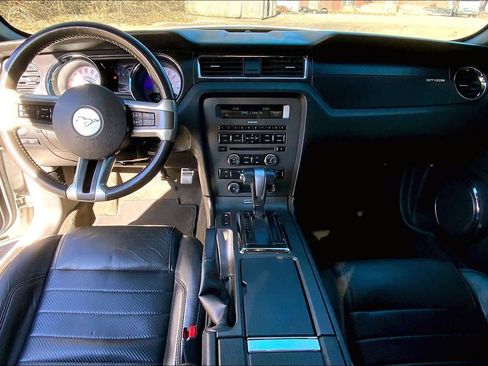 Used 2011 Ford Mustang GT Premium w/ 402A Rapid Spec Order Code image 14