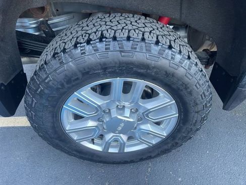 Used 2020 GMC Sierra 2500 SLT w/ SLT Premium Plus Package image 8