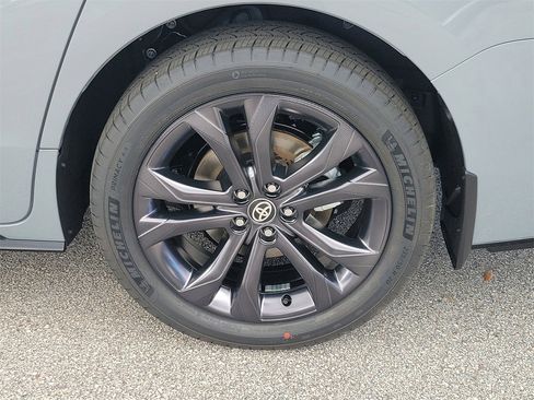 New 2026 Toyota Sienna XSE image 5