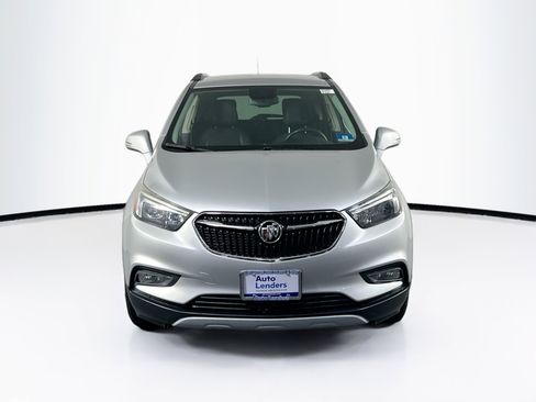 Used 2018 Buick Encore Sport Touring FWD image 2
