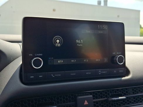 Used 2025 Honda HR-V LX image 16