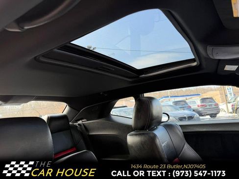 Used 2009 Dodge Challenger SRT8 w/ SRT Option Group II image 21