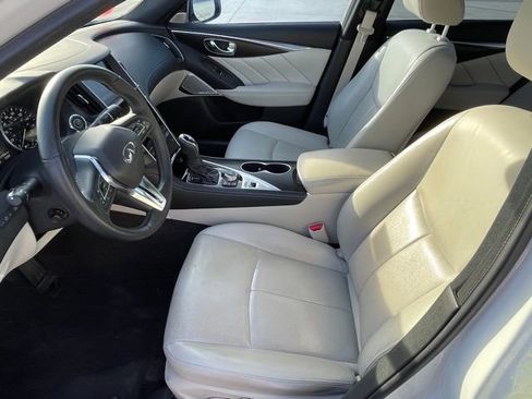 Used 2023 INFINITI Q50 Sensory image 10