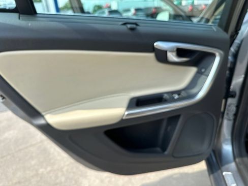 Used 2018 Volvo S60 T5 Inscription Platinum AWD/4WD image 37