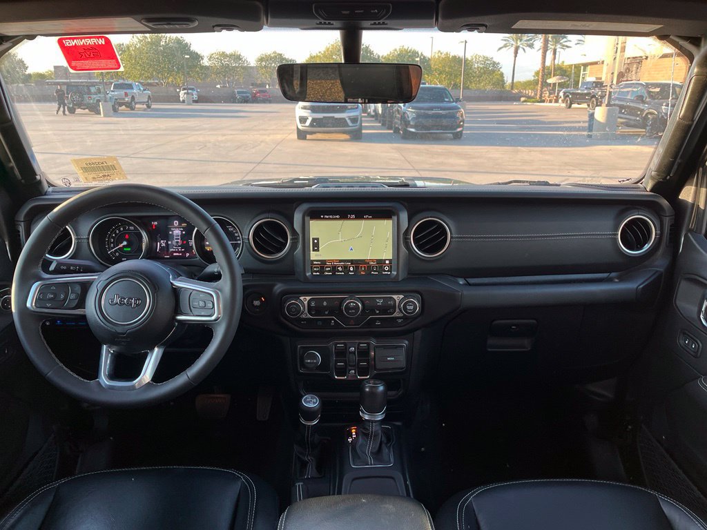 Used 2023 Jeep Wrangler Unlimited Sahara w/ Cold Weather Group AWD/4WD image 13