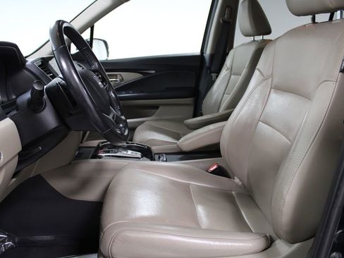 Used 2019 Honda Pilot Elite image 22