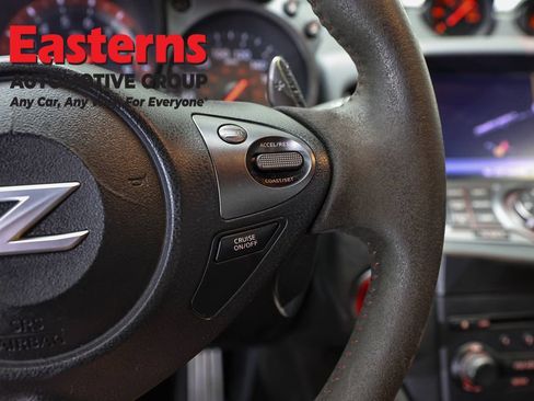 Used 2020 Nissan 370Z NISMO RWD image 15