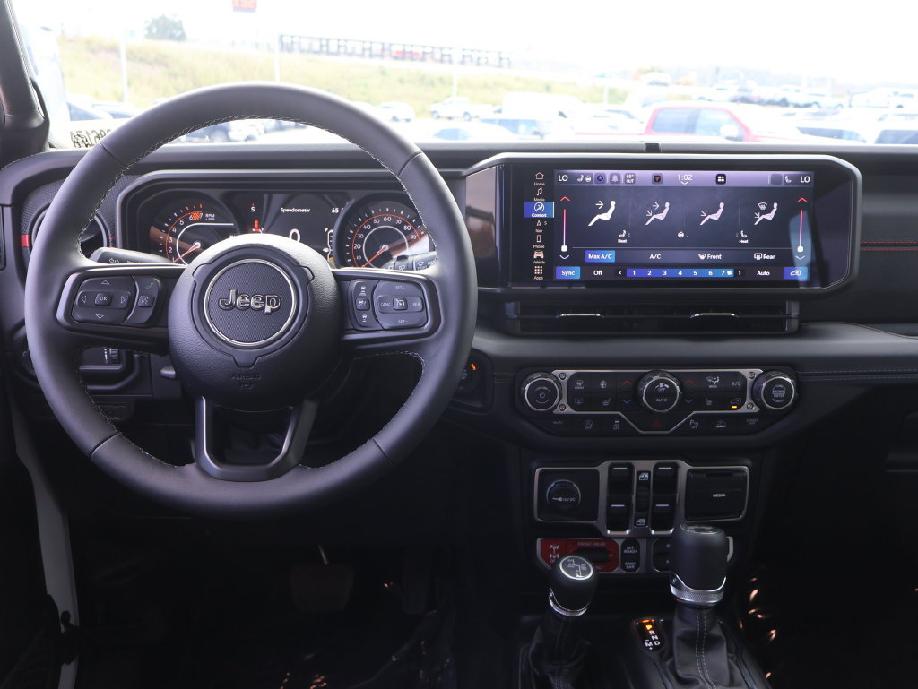 Used 2026 Jeep Wrangler Unlimited Rubicon AWD/4WD image 18