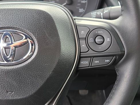Used 2025 Toyota Corolla SE FWD image 27