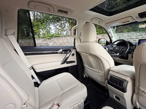 Certified 2023 Lexus GX 460 Premium AWD/4WD image 33