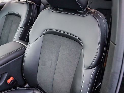 New 2025 Jeep Grand Cherokee L Altitude image 27