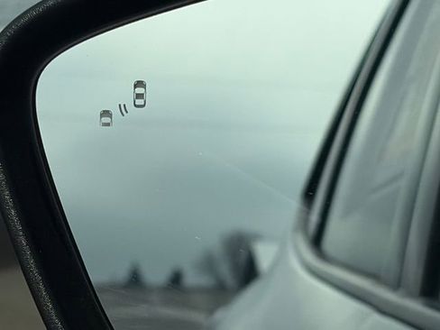 Used 2022 Ford Escape SE w/ Cold Weather Package image 40