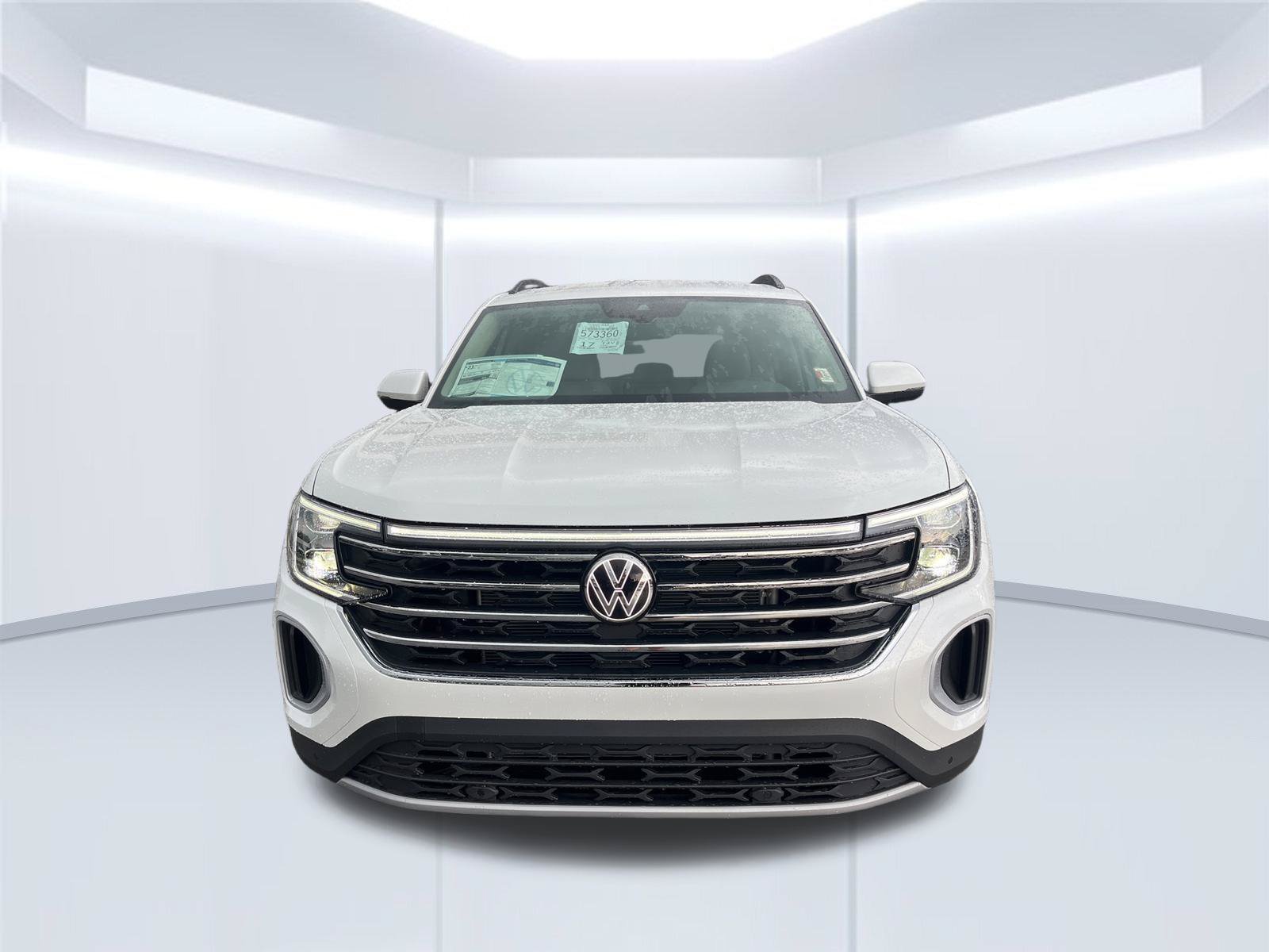 New 2026 Volkswagen Atlas SE FWD image 2