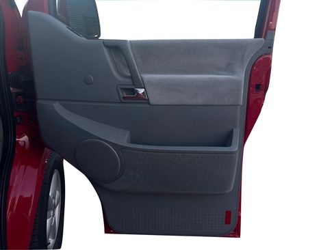 Used 2002 Volkswagen Eurovan MV image 18