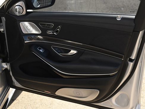 Used 2018 Mercedes-Benz S 63 AMG S 4MATIC Sedan image 37