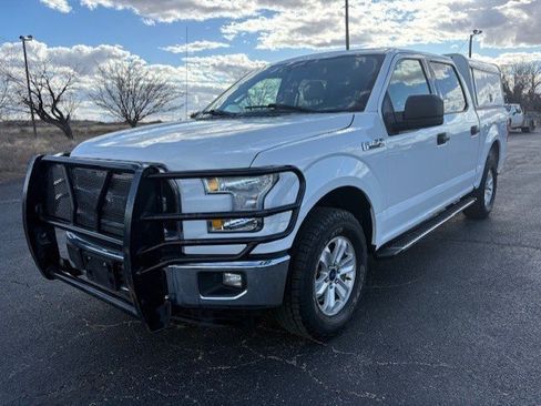 Used 2015 Ford F150 XLT w/ Trailer Tow Package image 2