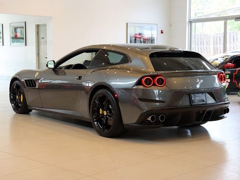 Certified 2017 Ferrari GTC4Lusso image 2