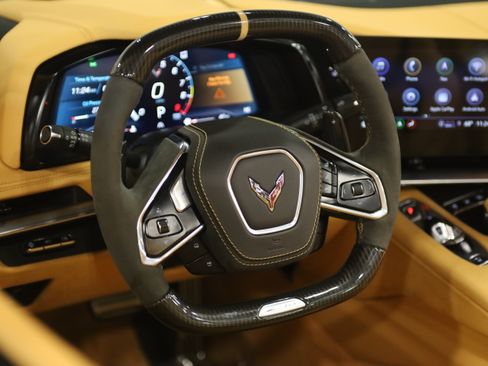 Used 2023 Chevrolet Corvette Z06 w/ Z07 Performance Package RWD image 33