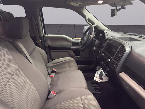 Used 2017 Ford F150 XLT w/ Equipment Group 302A Luxury image 18