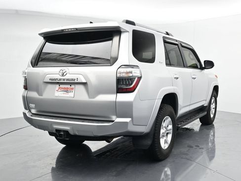 Used 2021 Toyota 4Runner SR5 AWD/4WD image 6