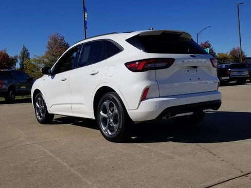 Certified 2023 Ford Escape ST-Line Select w/ Tech Pack #1 image 4