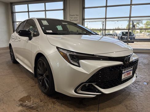 New 2026 Toyota Corolla XSE FWD image 4