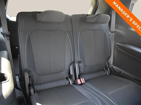 New 2025 Jeep Grand Cherokee L Laredo w/ Luxury Tech Group I image 16