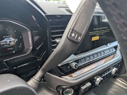 New 2026 GMC Sierra 1500 SLE AWD/4WD image 22