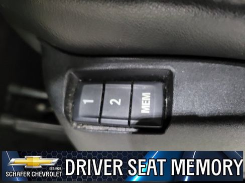 Used 2017 Chevrolet Equinox LT w/ Midnight Edition image 33