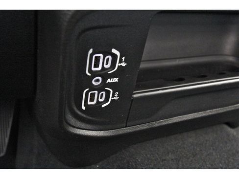 Used 2024 RAM 3500 Big Horn image 23