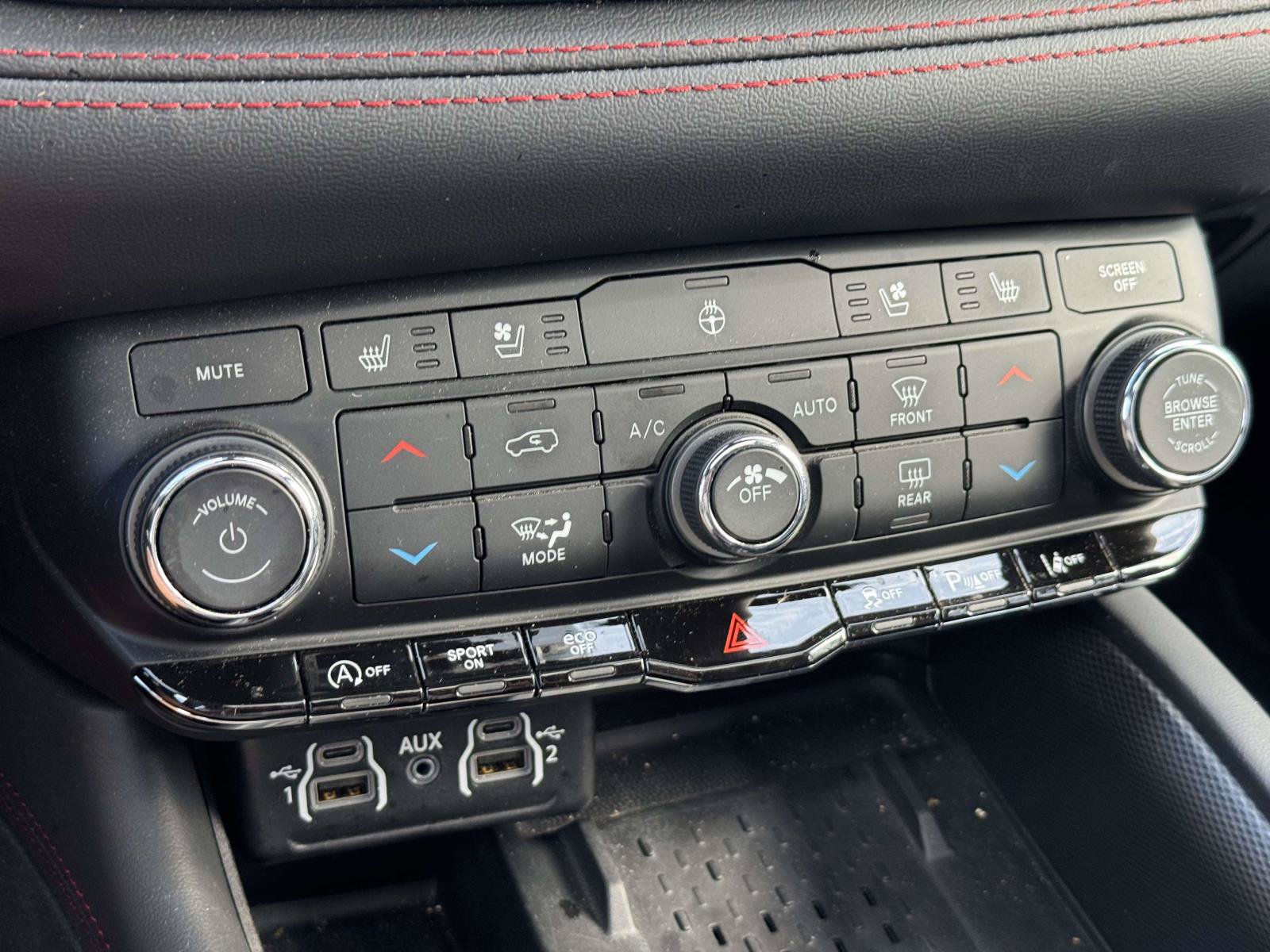 Used 2025 Dodge Durango GT AWD/4WD image 22