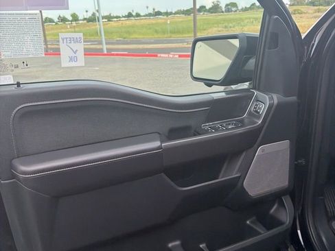 Used 2025 Ford F150 Lariat AWD/4WD image 13