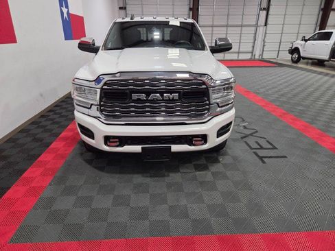 Used 2020 RAM 3500 Limited image 11