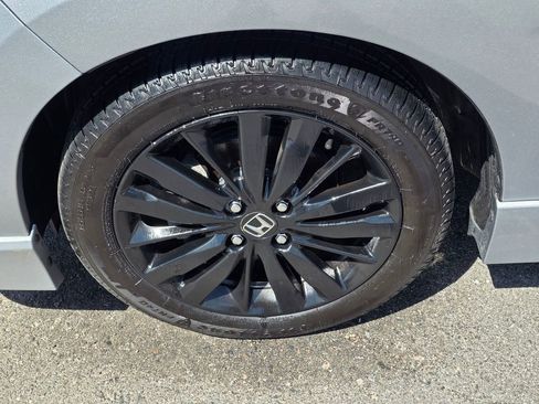 Used 2018 Honda Fit Sport image 12