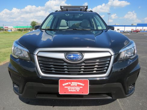 Used 2020 Subaru Forester Premium image 7