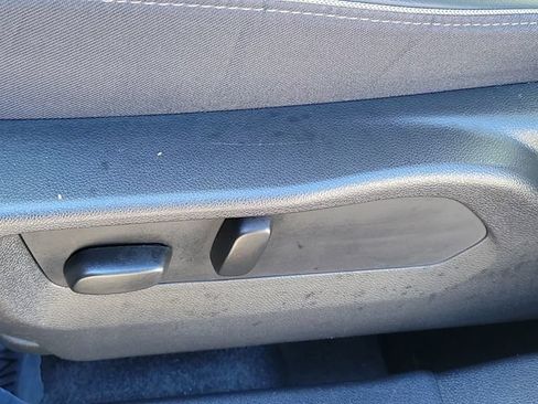Used 2023 Buick Envision Essence FWD image 18