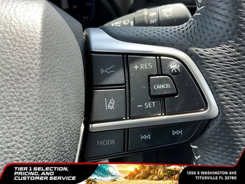 Used 2025 Toyota Sienna XSE w/ XSE Plus Package FWD image 35