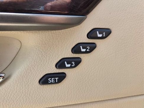 Used 2013 Lexus ES 350 w/ Luxury Pkg FWD image 35