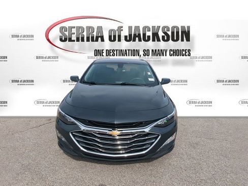 Used 2021 Chevrolet Malibu LT image 3