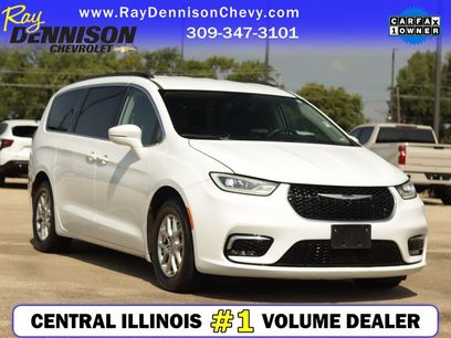 Used 2022 Chrysler Pacifica Touring-L
