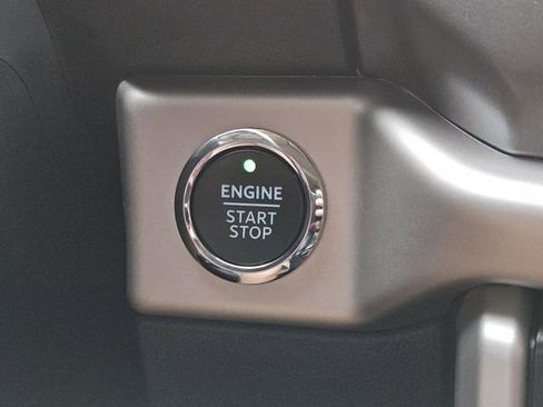 Used 2023 Ford Expedition XLT image 20