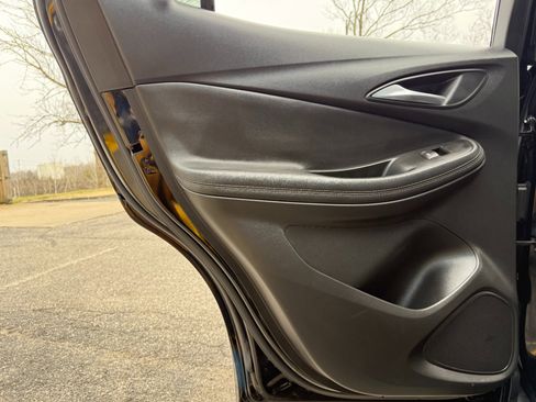 Used 2021 Buick Encore GX Select w/ Sport Touring Package image 14