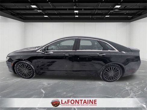 Used 2018 Lincoln MKZ Reserve w/ Technology Package image 2