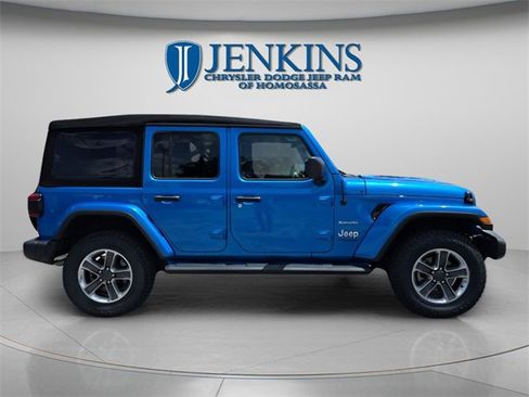 Used 2022 Jeep Wrangler Unlimited Sahara w/ Safety Group image 2
