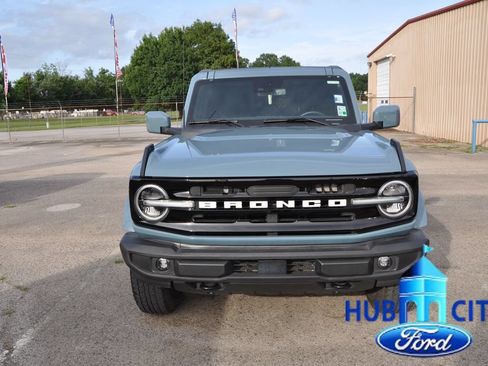Used 2023 Ford Bronco Outer Banks AWD/4WD image 8