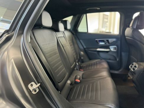 Used 2024 Mercedes-Benz GLC 300 4MATIC image 22