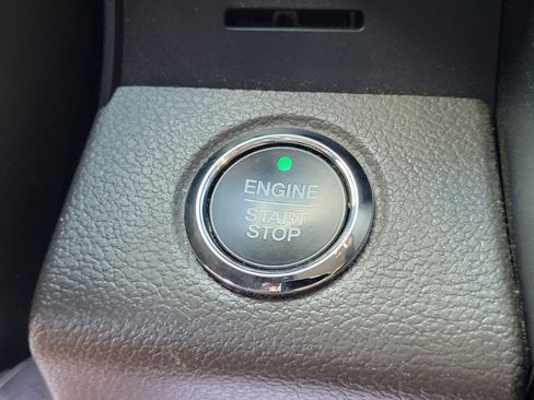 Used 2021 Ford Expedition Limited RWD image 24