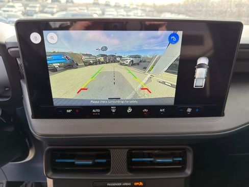 Used 2025 Ford Maverick Lobo image 25