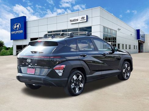 Certified 2025 Hyundai Kona SEL FWD image 4